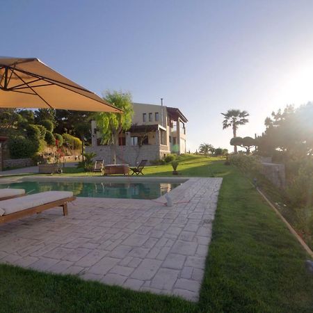 Villa Russelia Kalavarda Екстер'єр фото
