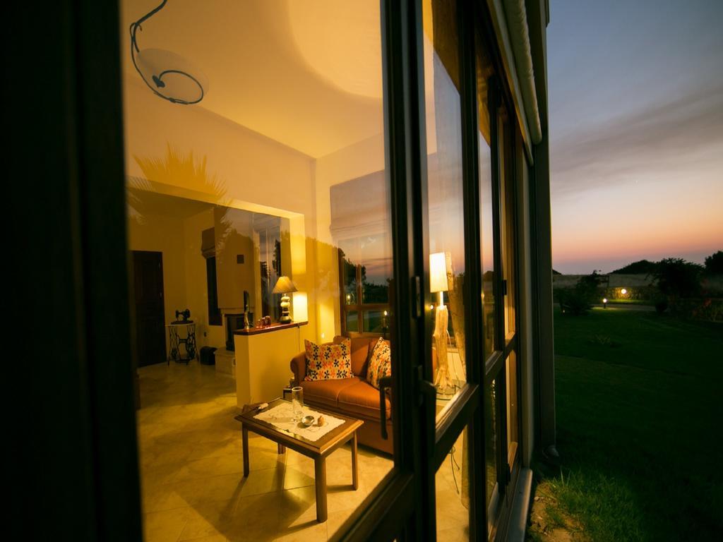 Villa Russelia Kalavarda Екстер'єр фото