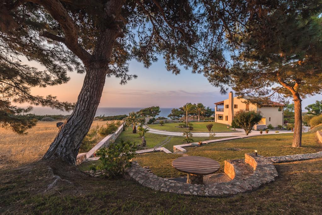 Villa Russelia Kalavarda Екстер'єр фото