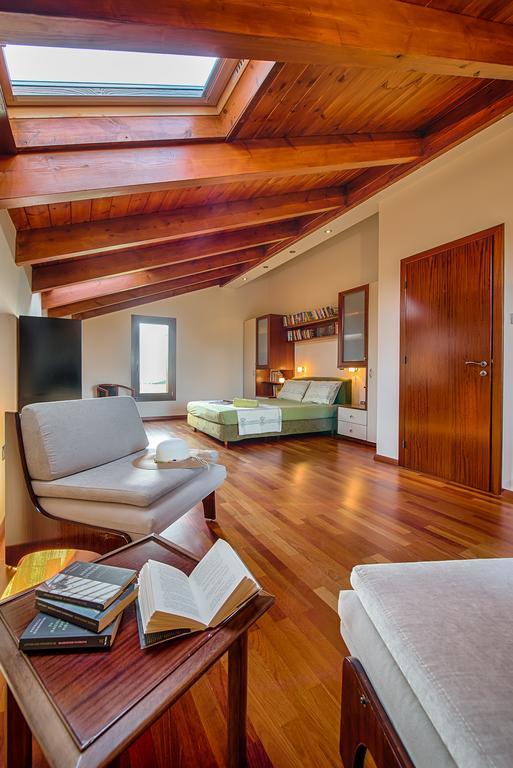 Villa Russelia Kalavarda Екстер'єр фото