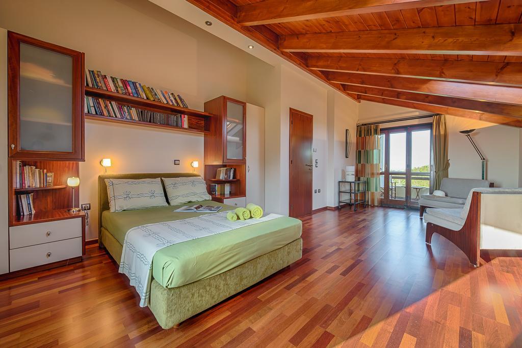 Villa Russelia Kalavarda Екстер'єр фото