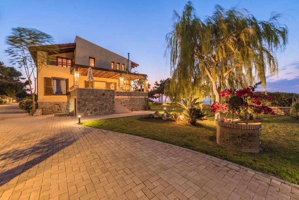 Villa Russelia Kalavarda Екстер'єр фото