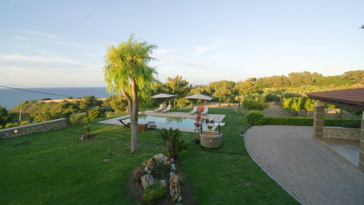 Villa Russelia Kalavarda Екстер'єр фото